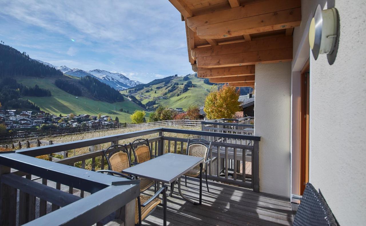 Appartements Hollandia Saalbach-Hinterglemm Exterior photo