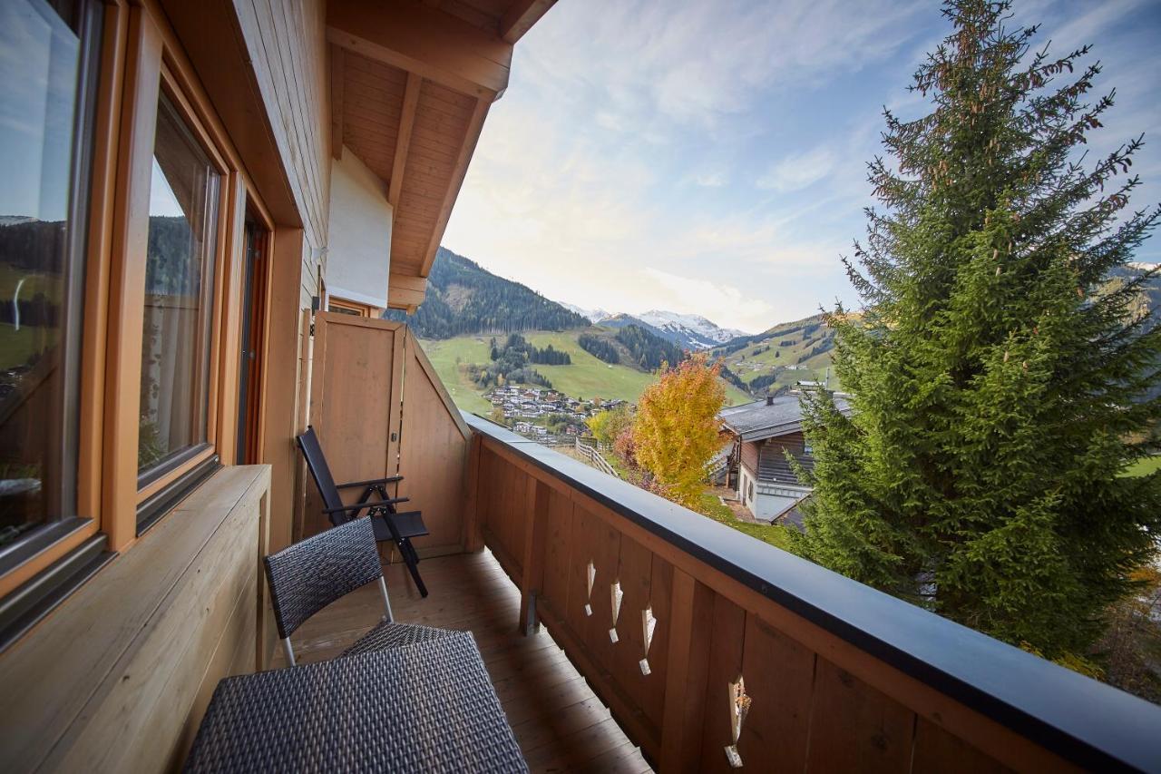 Appartements Hollandia Saalbach-Hinterglemm Exterior photo