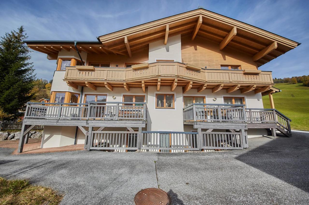 Appartements Hollandia Saalbach-Hinterglemm Exterior photo