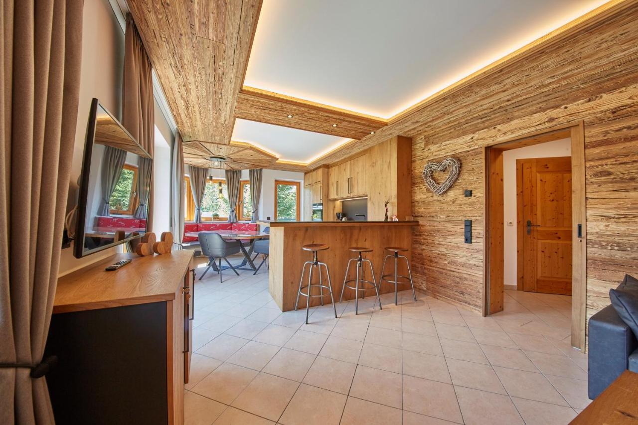 Appartements Hollandia Saalbach-Hinterglemm Exterior photo